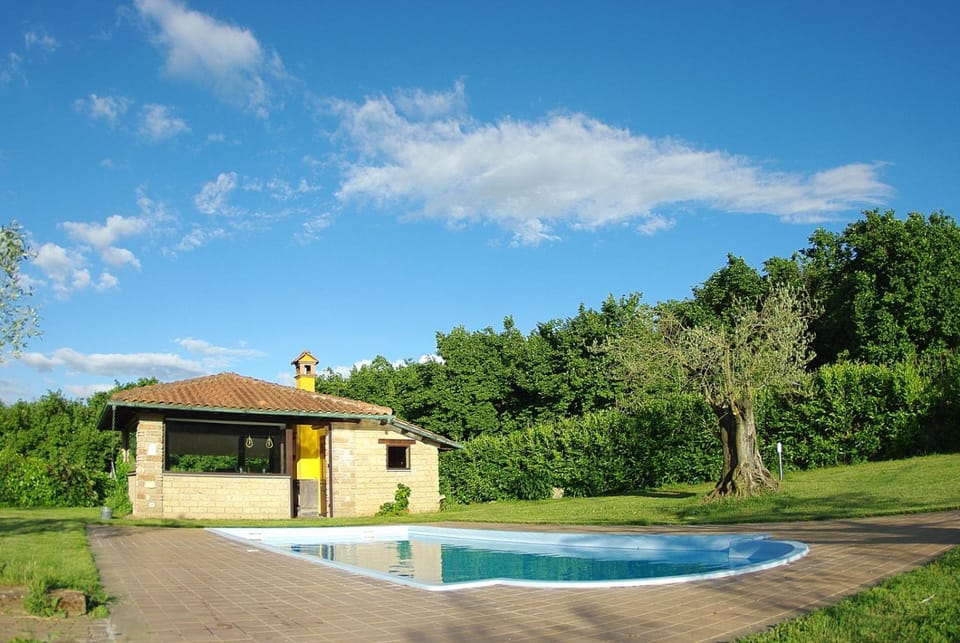Property building, Swimming pool