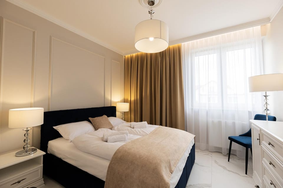 Bed, View (from property/room), View (from property/room), Other, Other, Other, Photo of the whole room, Bedroom, furniture, furniture, furniture, towels, towels