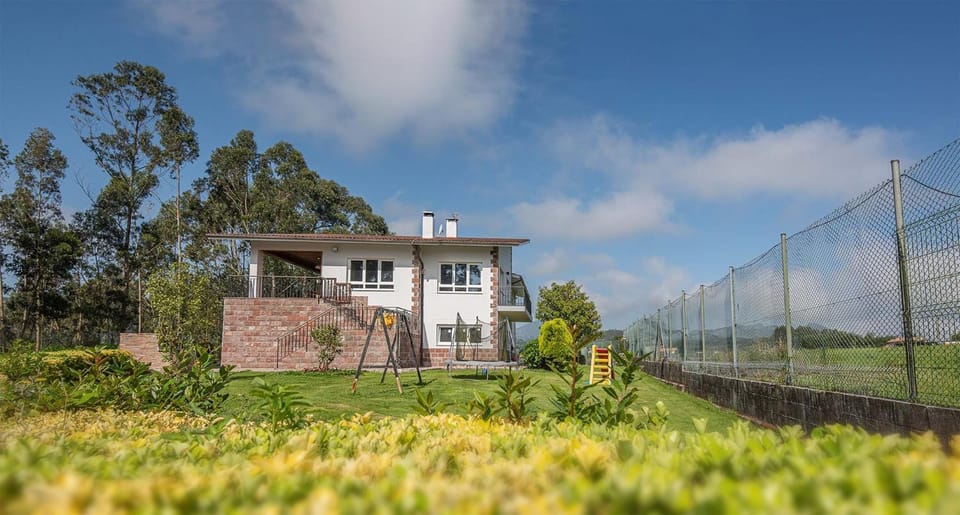 Property building, Garden