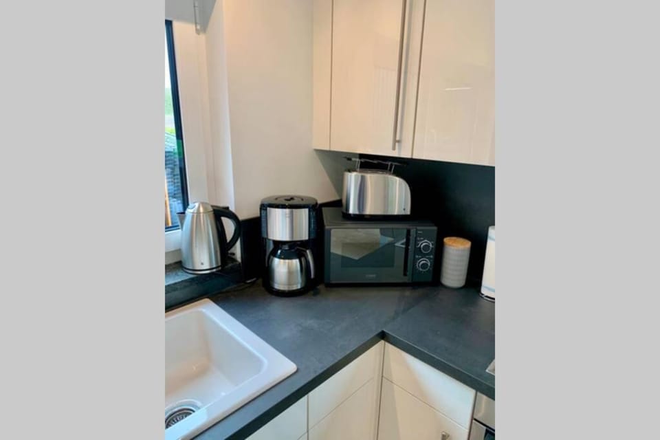 Coffee/tea facilities, Kitchen or kitchenette