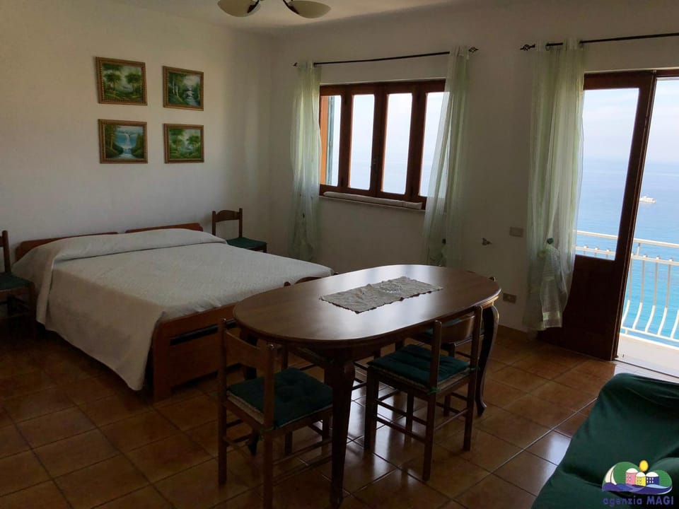 Magi - Il Tramonto su Palmarola Apartment in Le Forna