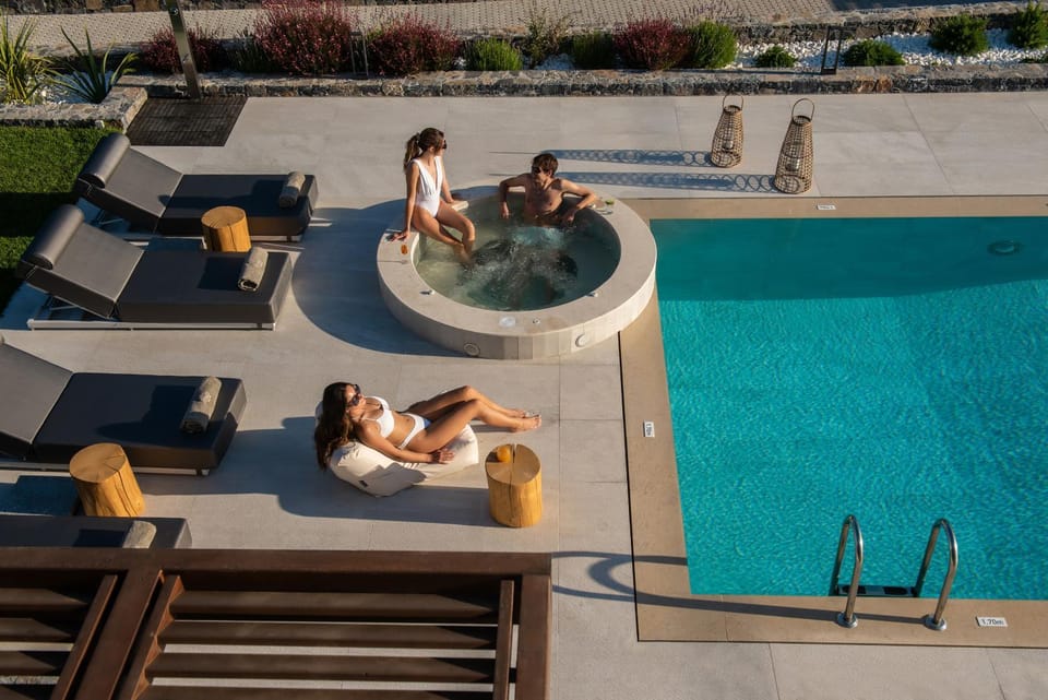 People, Pool view, Swimming pool, Swimming pool