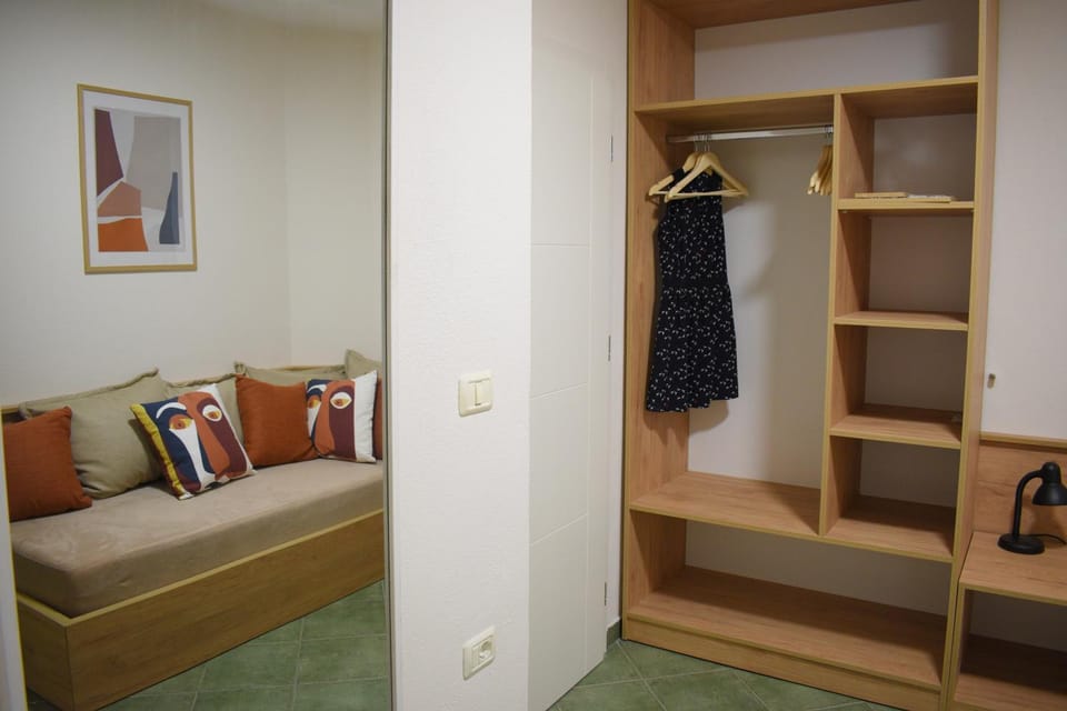 Seating area, wardrobe
