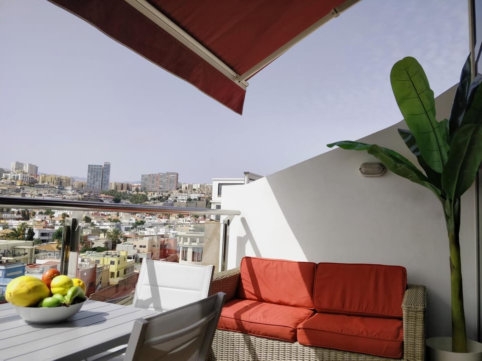 Bird's eye view, View (from property/room), Balcony/Terrace, Evening entertainment, City view, Street view