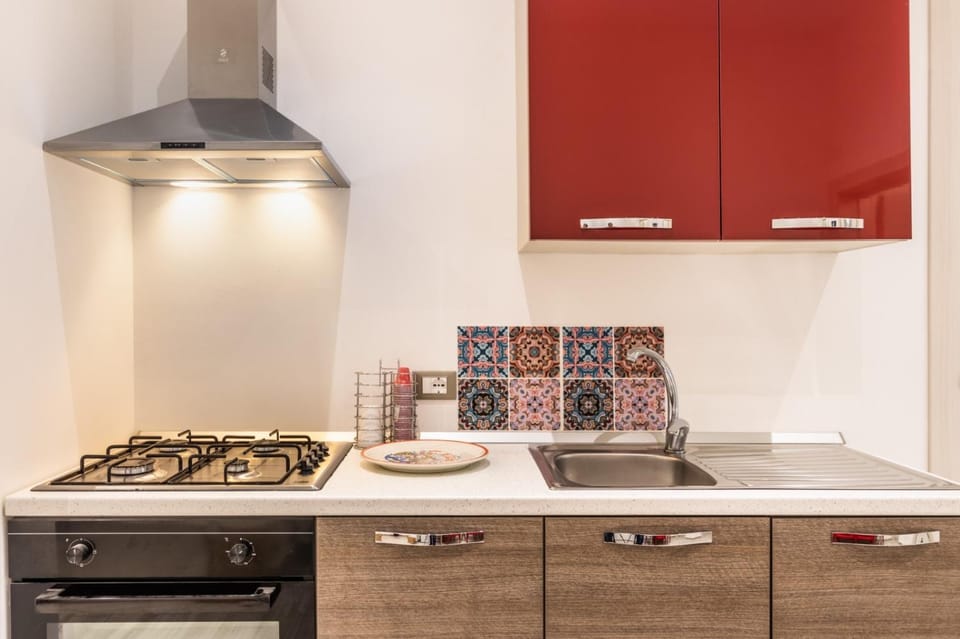 Kitchen or kitchenette, pet friendly, stove