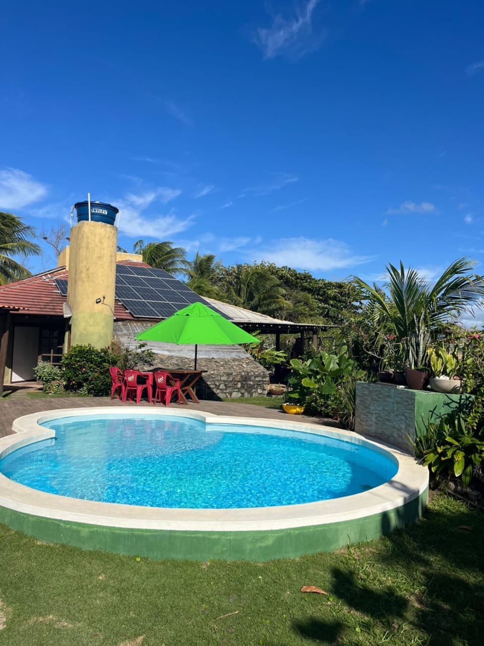 Casa verde praia do Piruí 100 mts da praia 750 mts de área privativa House in State of Bahia
