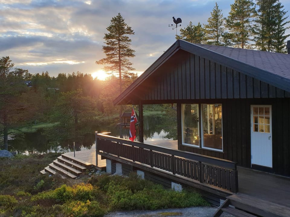 View (from property/room), Garden view, Lake view, Mountain view