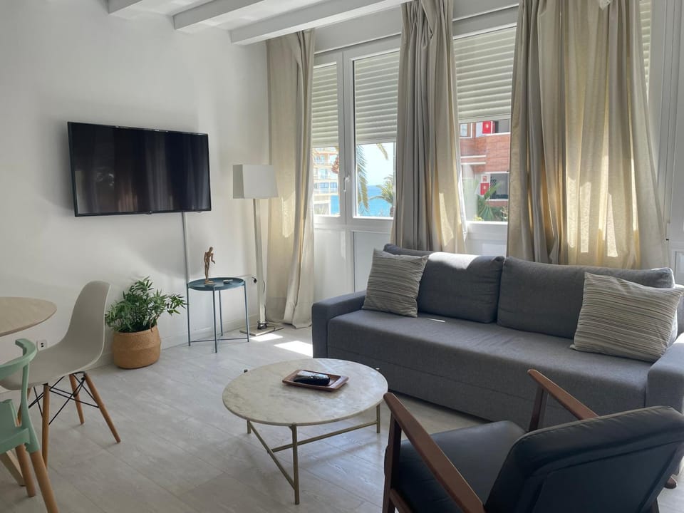 Communal lounge/ TV room, Living room