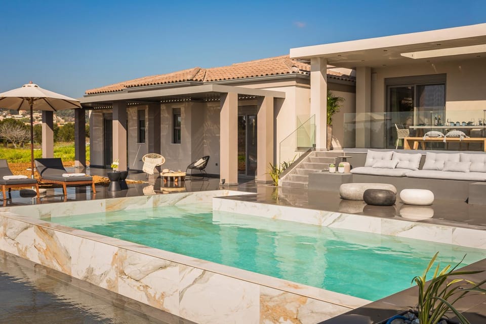Balcony/Terrace, Swimming pool