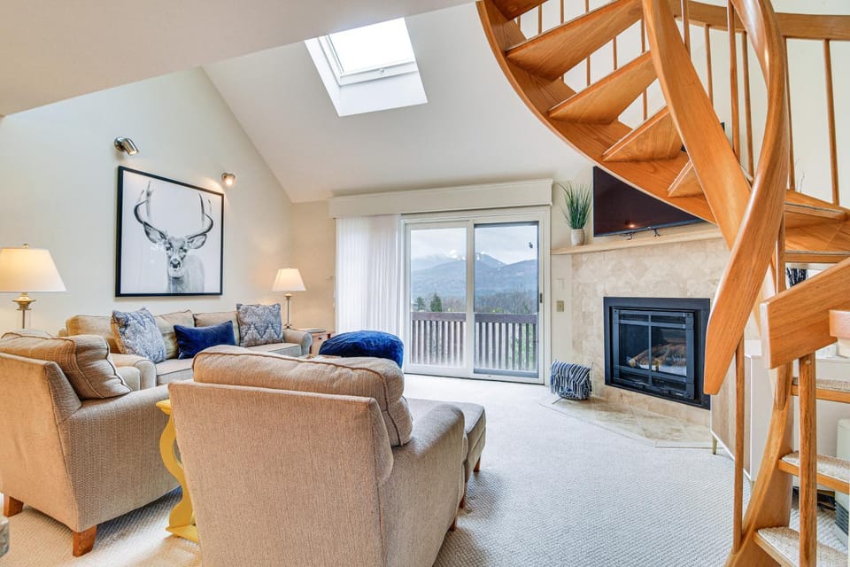 Cozy Jackson Condo w/ Mtn Views & Pool Access! House in Glen
