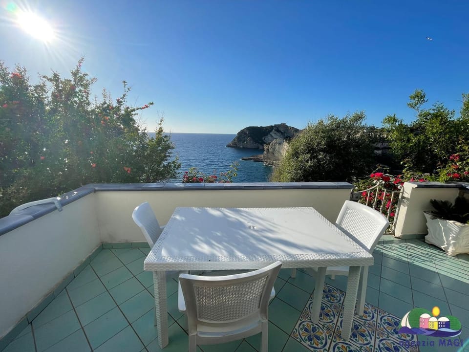 Magi - Cala Fontana Apartment in Le Forna