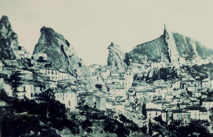 Neighbourhood, Natural landscape