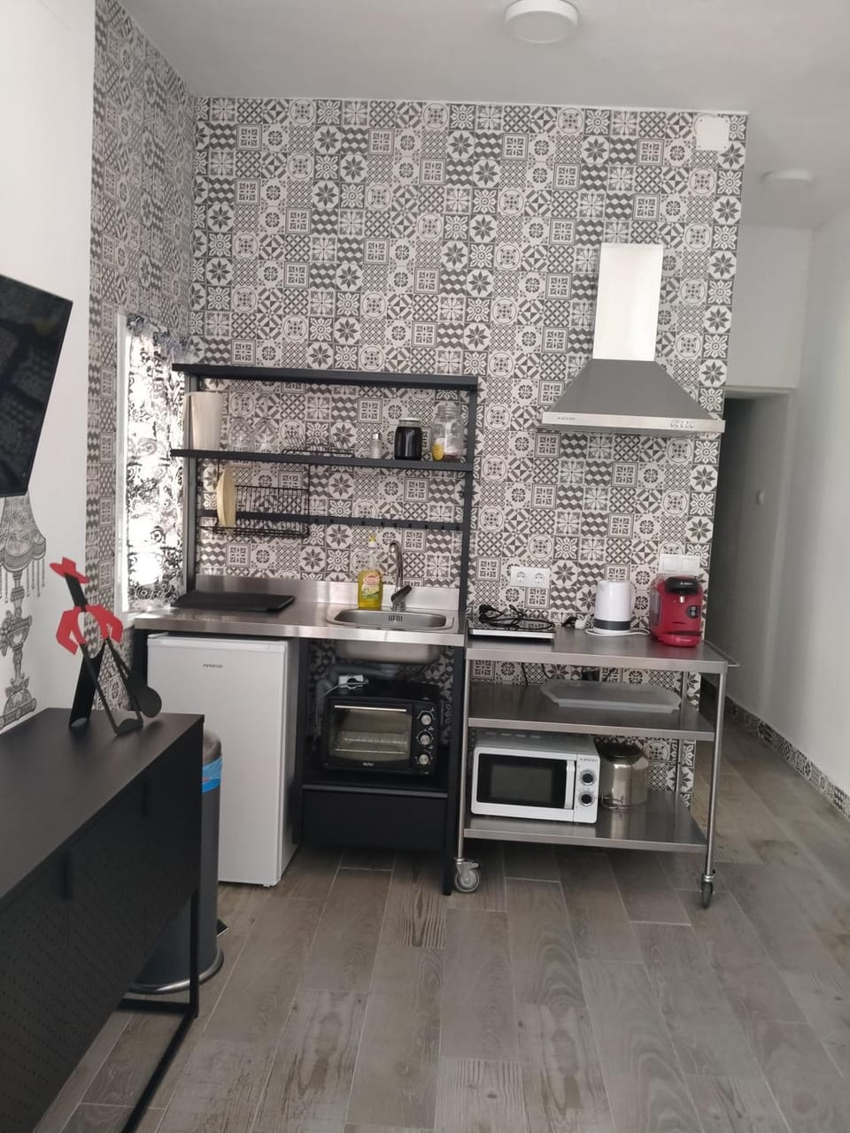 Kitchen or kitchenette