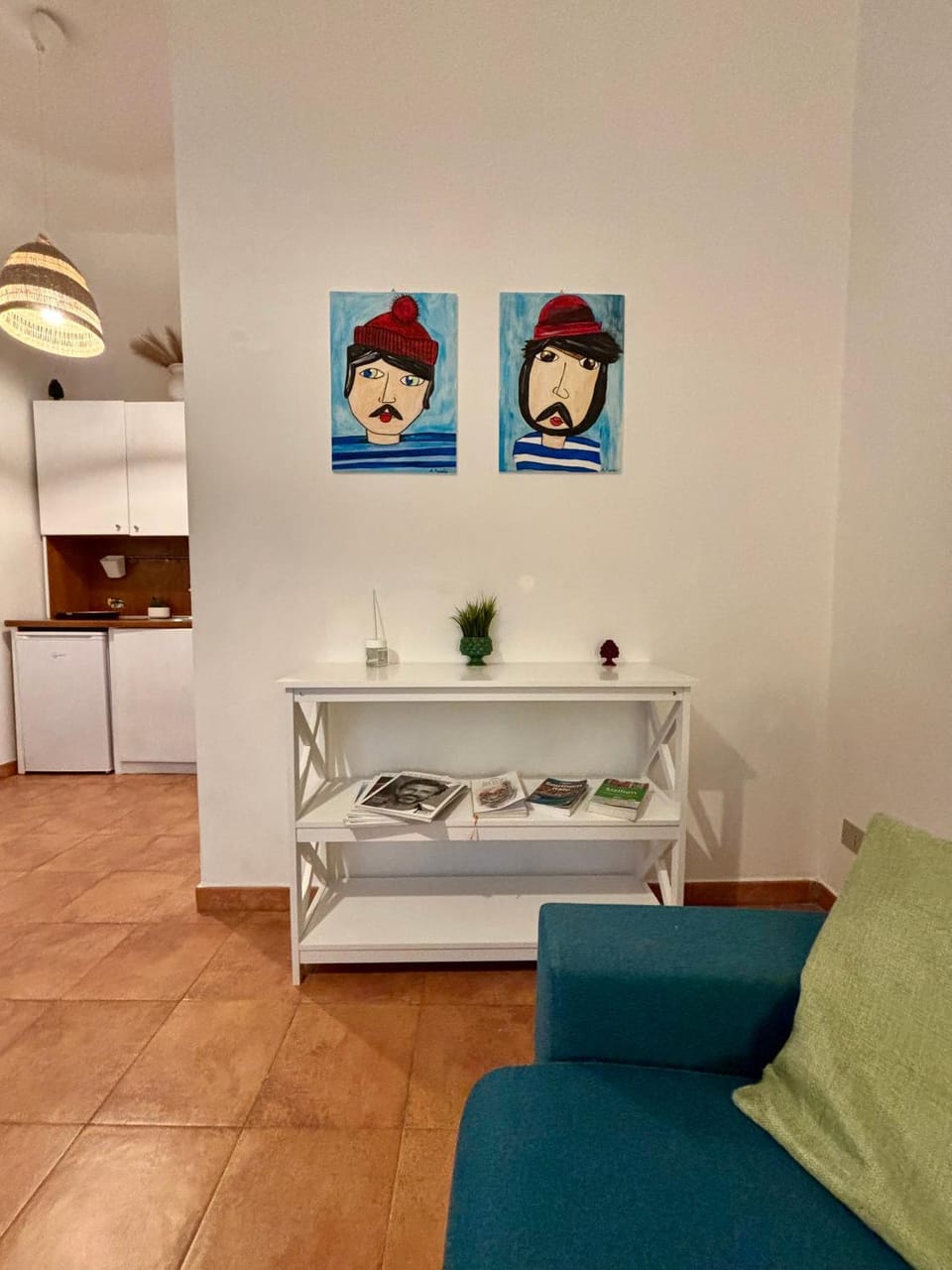 Kitchen or kitchenette, Living room