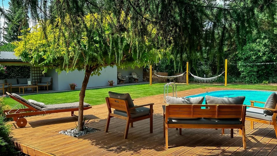 Pool view, Swimming pool