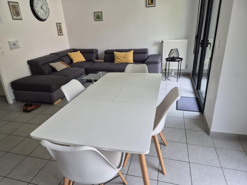 Communal lounge/ TV room, Seating area