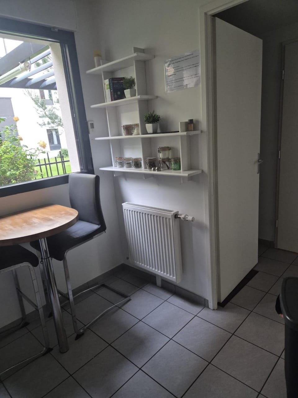 Kitchen or kitchenette, Communal kitchen, stove, kitchen