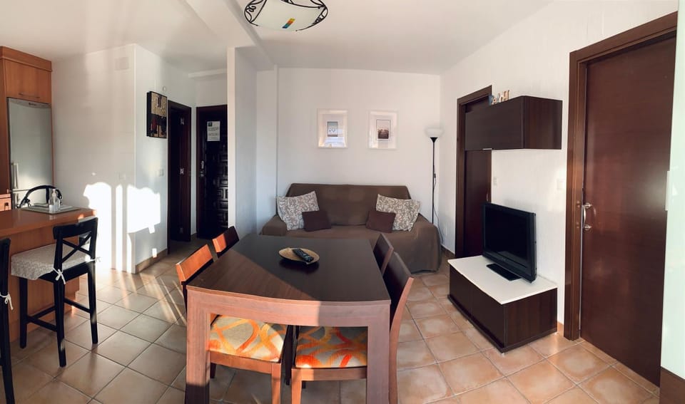TV and multimedia, Living room, Dining area
