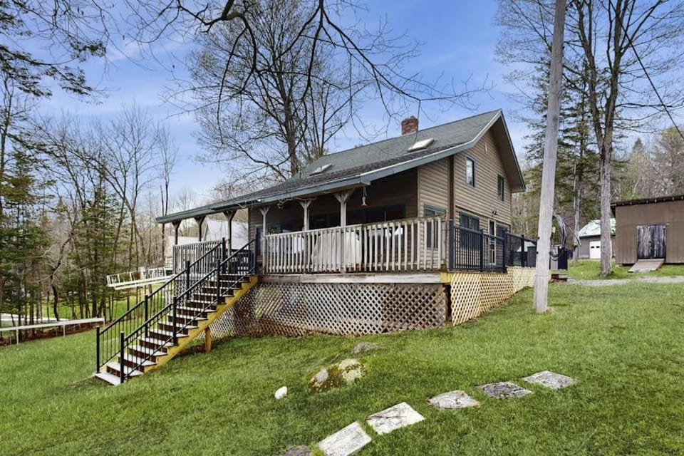 Property building, Day