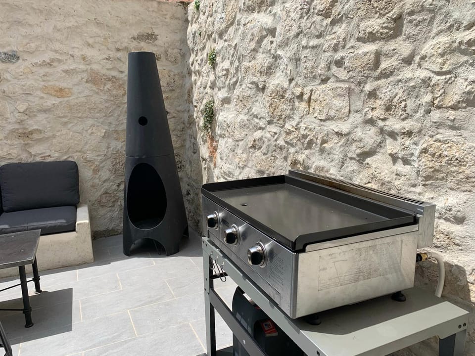 Sur la Terrasse - appartement climatisé Apartment in Occitanie