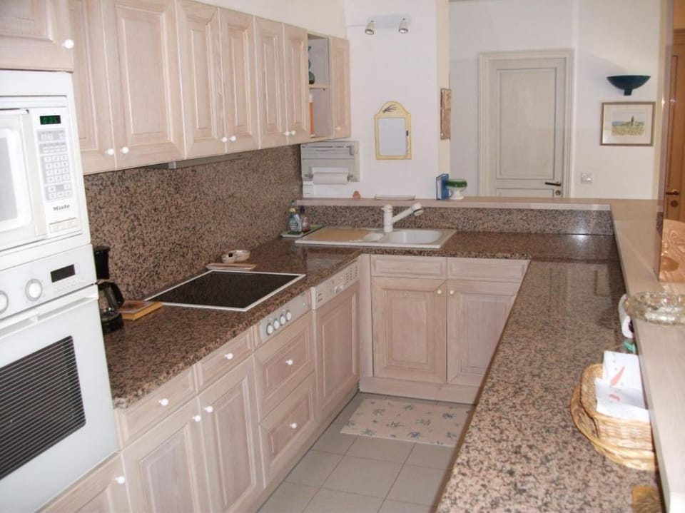 Bel appartement climatisé - Résidence avec piscine Apartment in Cavalaire-sur-Mer