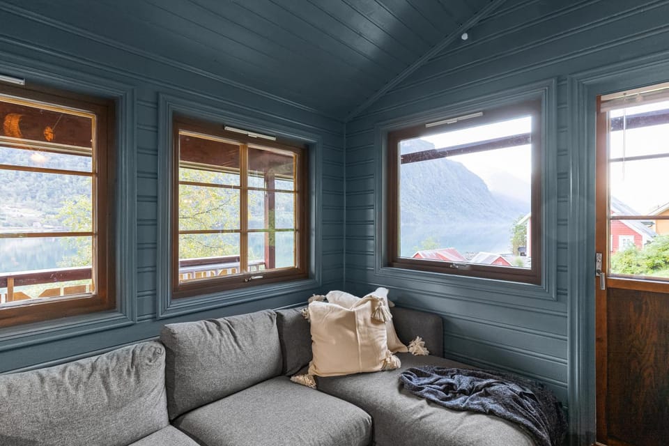 Seating area, Mountain view