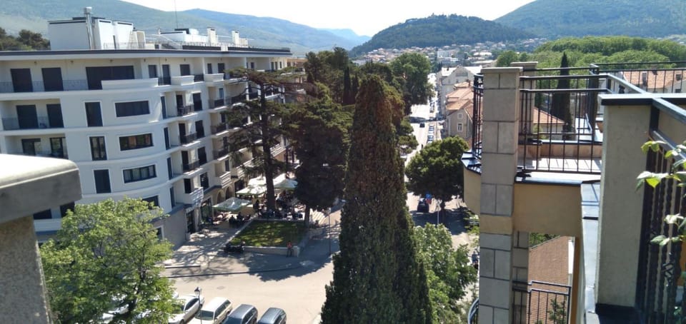 View (from property/room), City view, Mountain view