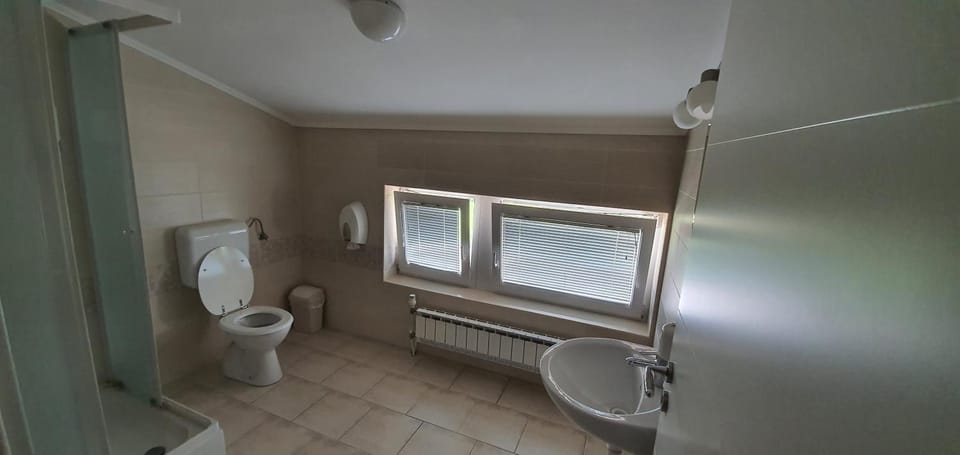 Gostilna s prenočišči Pri Janezu Bed and Breakfast in Slovenia