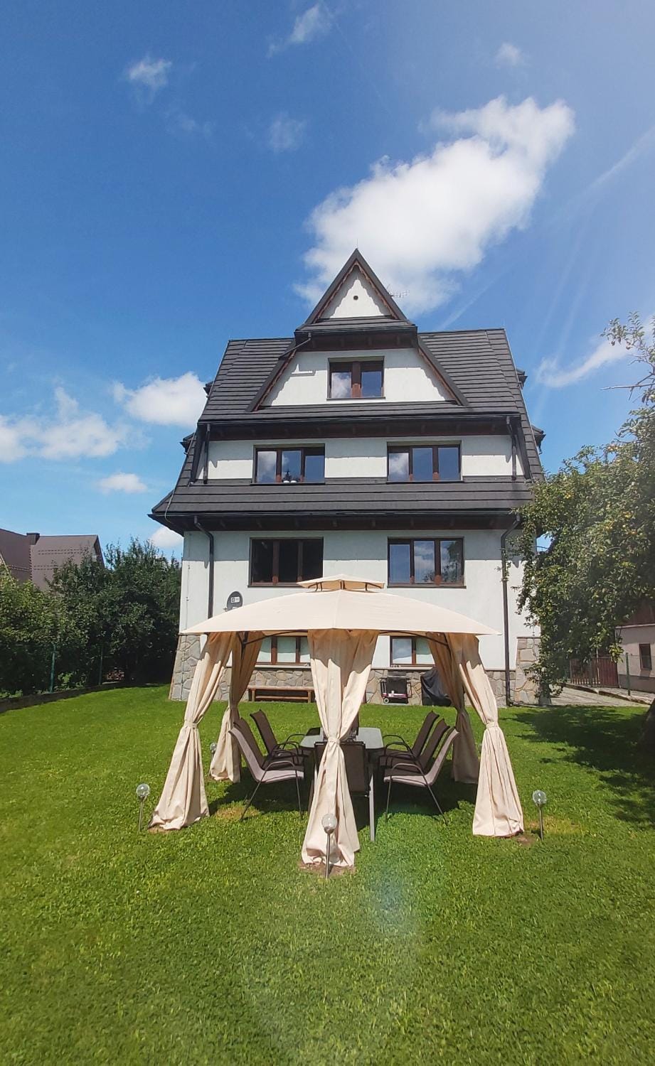 Property building, Garden