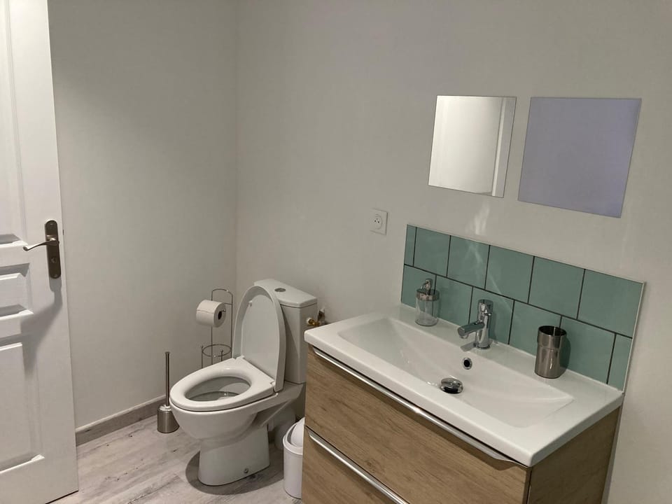 Toilet, Bathroom