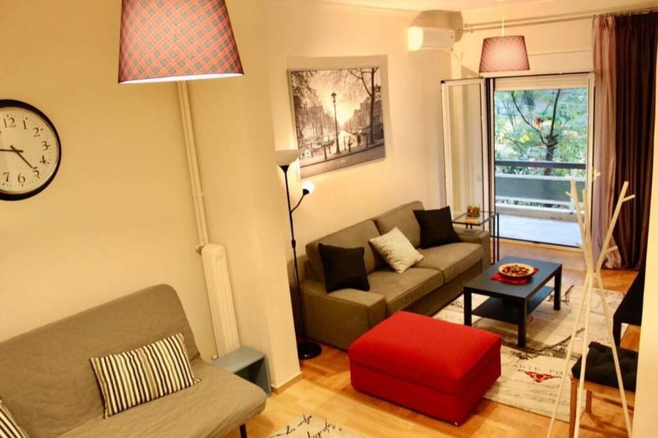 7 Steps Apartment Metro Syggrou Fix near Acropolis Apartment in Athens