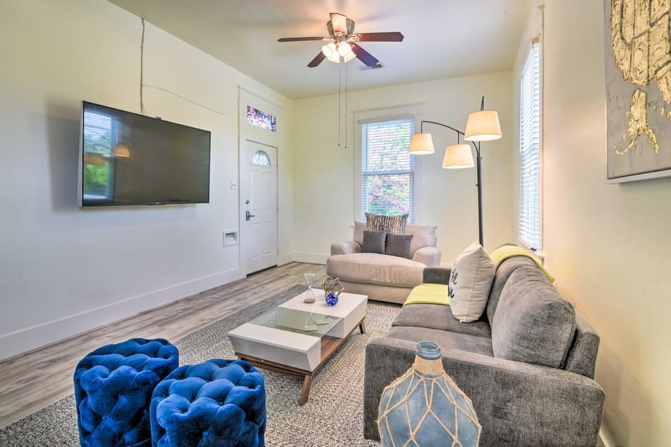 1/2 Mi to Beach & Seawall: Galveston Getaway! House in Galveston Island