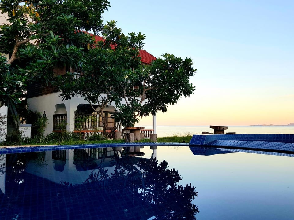 Islandlife Bungalows Bed and Breakfast in Ko Pha-ngan Sub-district