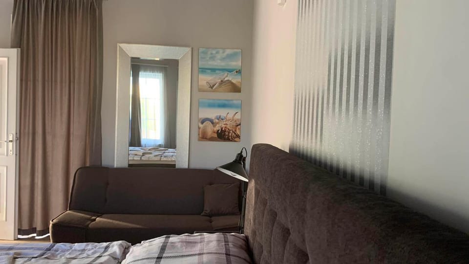 Mediterran Apartman with Pool Apartment in Siófok