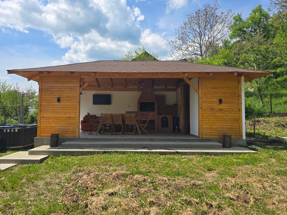 Cervo Mountain House Villa in Prahova, Romania
