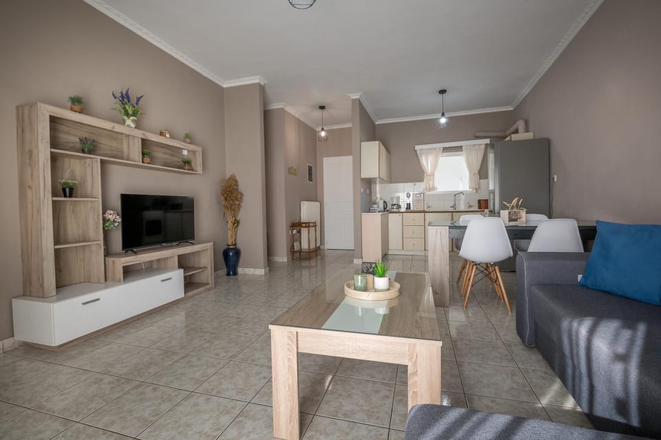Living room, Dining area, kitchen