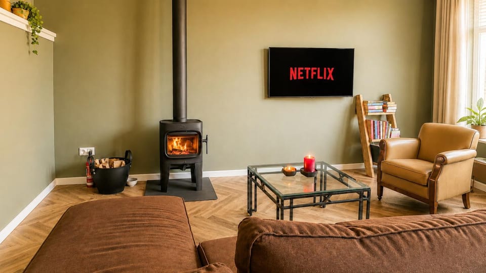 TV and multimedia, Seating area, fireplace, internet