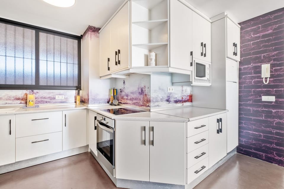 Kitchen or kitchenette, minibar, pet friendly, stove