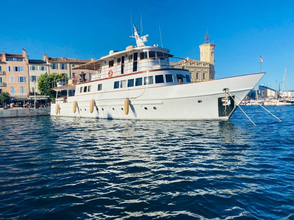 Property building, View (from property/room)