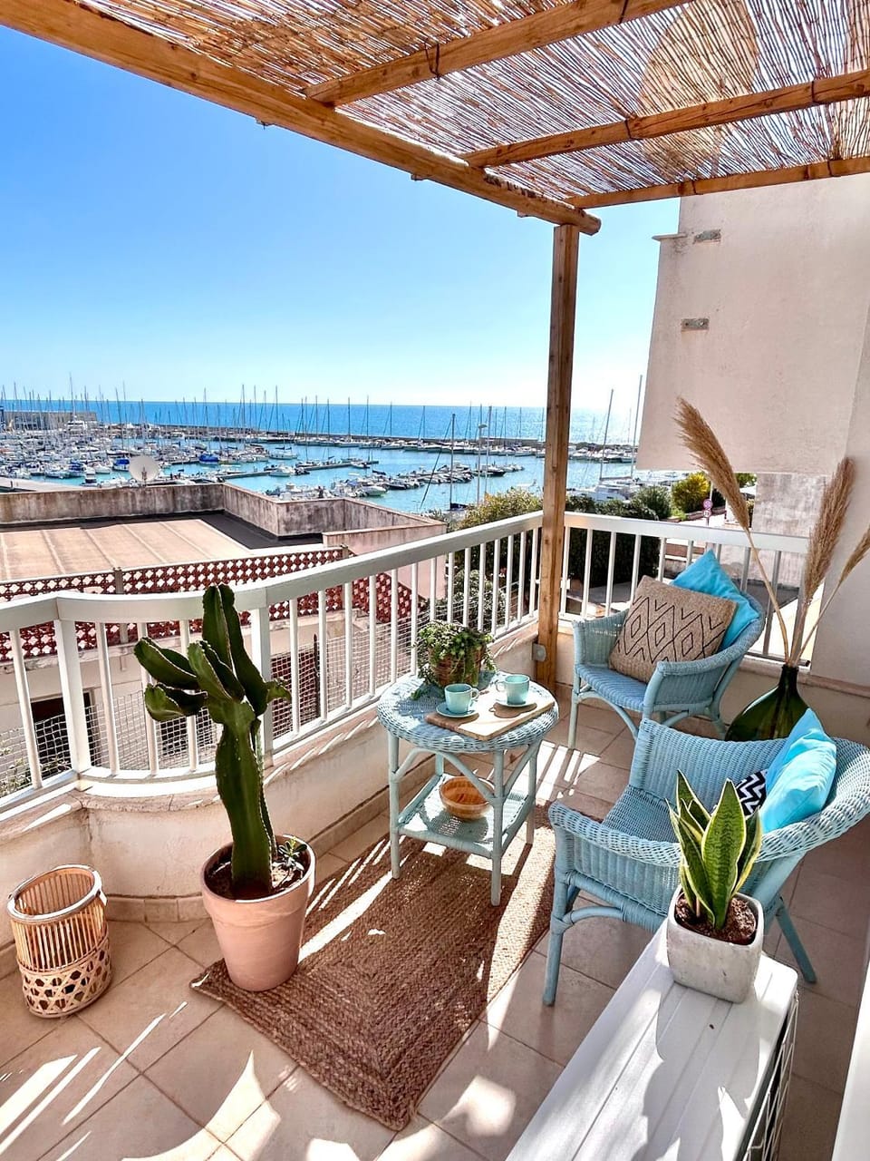 Patio, Day, Natural landscape, View (from property/room), Balcony/Terrace, Living room, Seating area, Dining area, Sea view