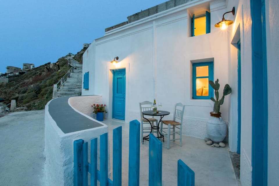 Patio, Facade/entrance, Balcony/Terrace