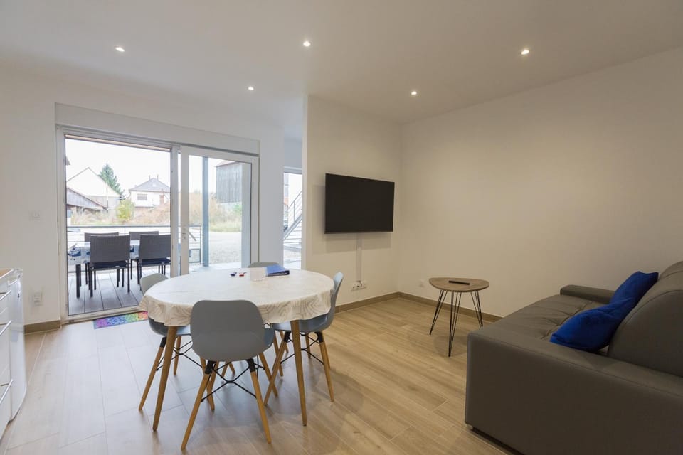 Patio, TV and multimedia, View (from property/room), Balcony/Terrace