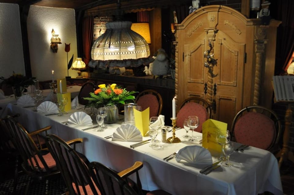 Restaurant/places to eat