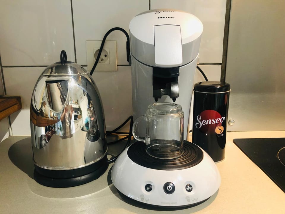 Coffee/tea facilities, Kitchen or kitchenette