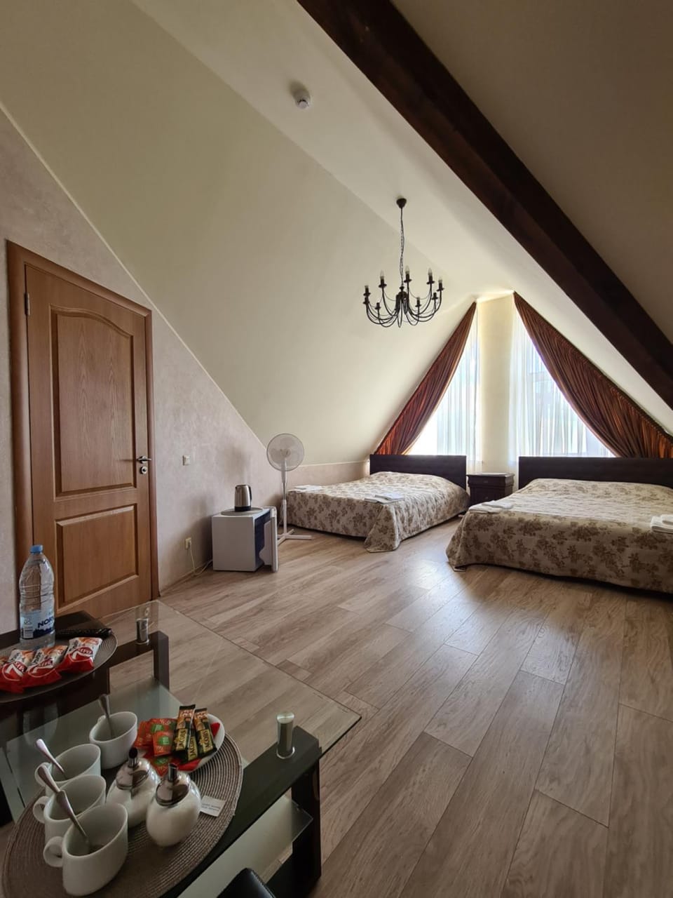 Photo of the whole room