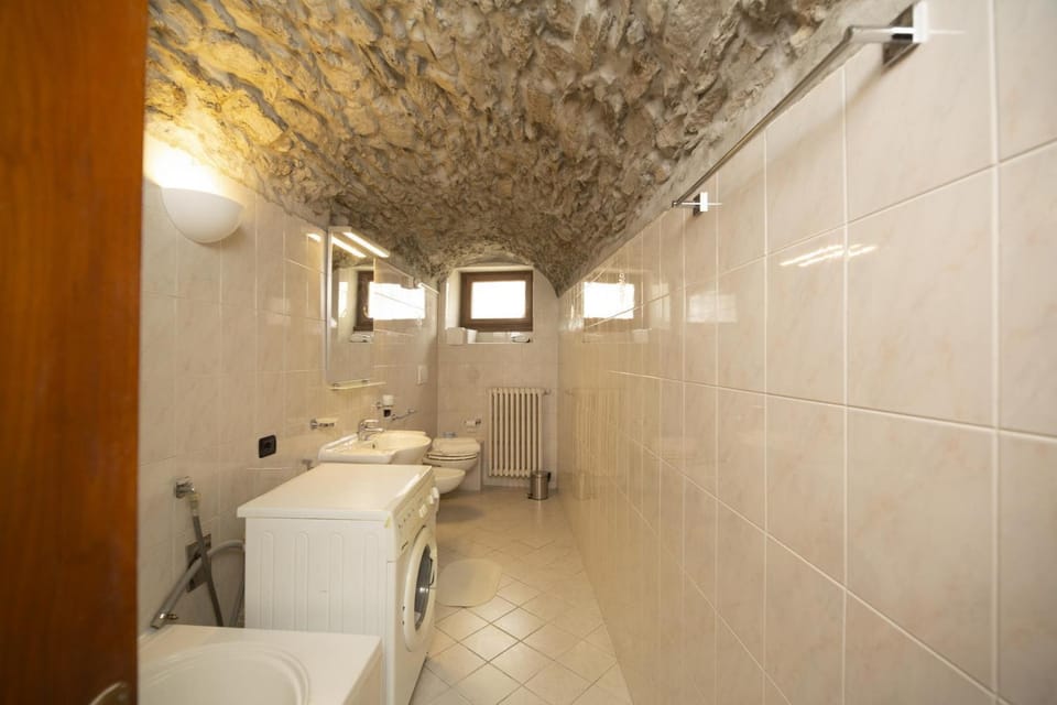 Contempora - Cà dei Brenta - Garden - Valle Intelvi - Como Apartment in Lugano