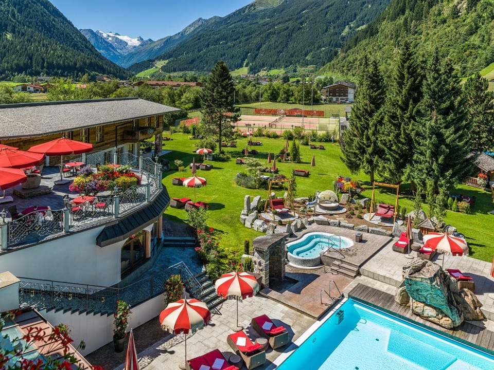 Garden, Mountain view, Pool view, Swimming pool, Open Air Bath