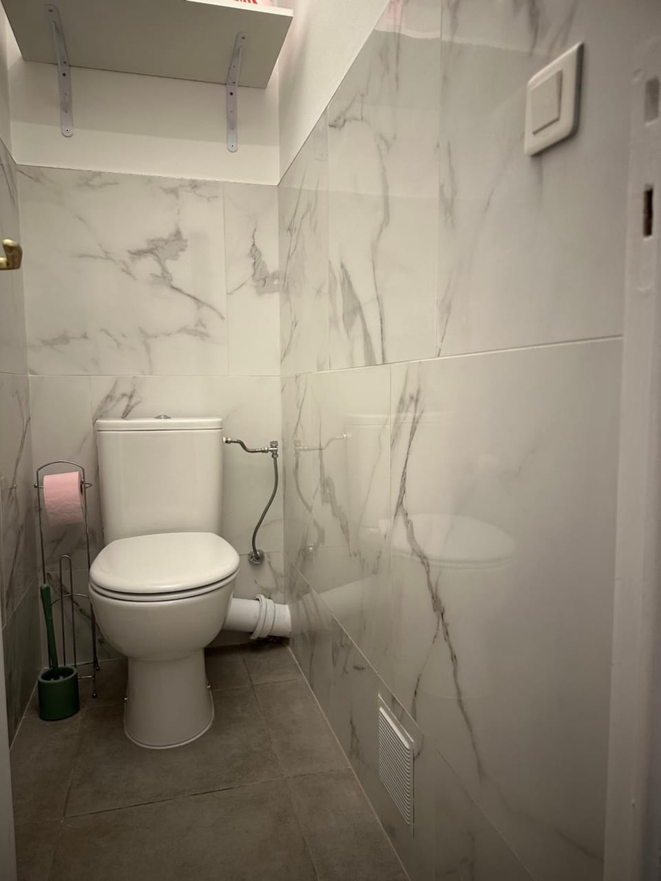 Grand Studio avec Coin Nuit et Parking Apartment in Nice