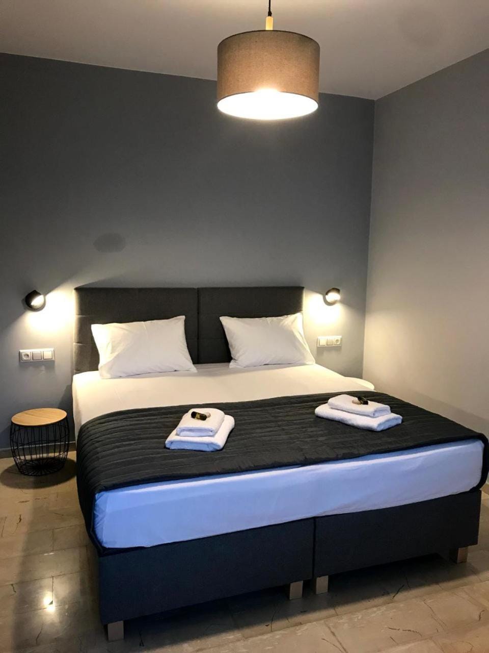 Bed, Photo of the whole room