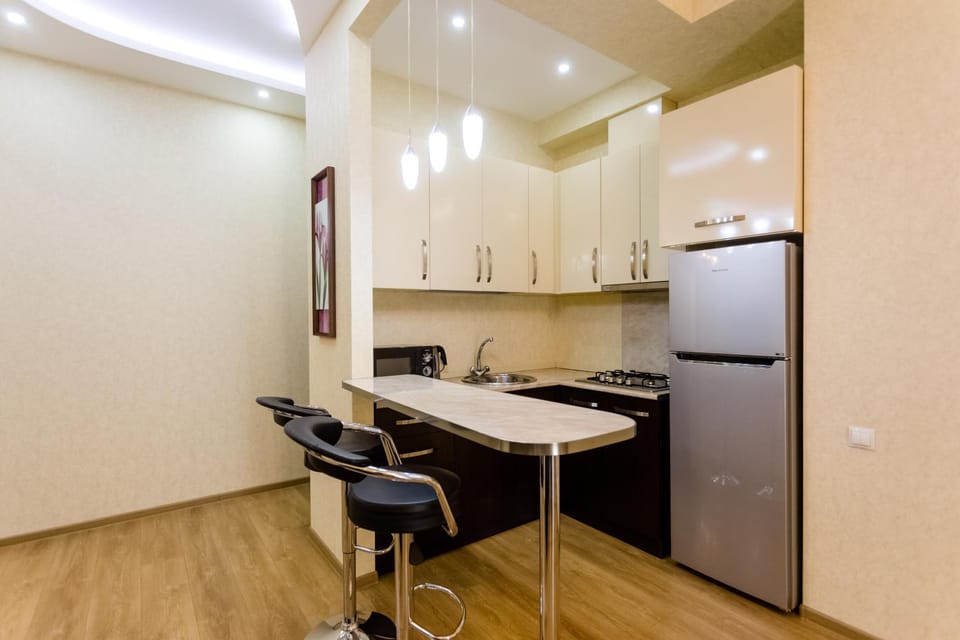 Kitchen or kitchenette, Dining area, Communal kitchen